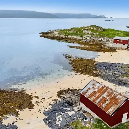 Feriehus Ved Havet På Brensholmen, Nær Sommarøy, Tromsø