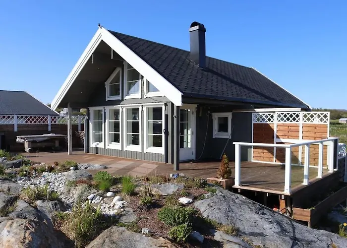 Ved Havet Pa Brensholmen, Naer Sommaroy, Tatil Evi
