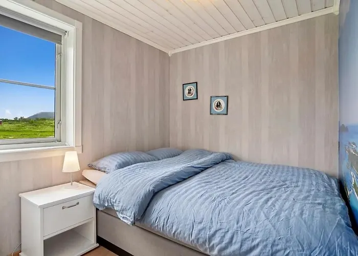 Casa de Férias Ved Havet Pa Brensholmen, Naer Sommaroy, *
